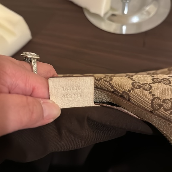 Gucci Hobo Bag in Monogram - Picture 9 of 9